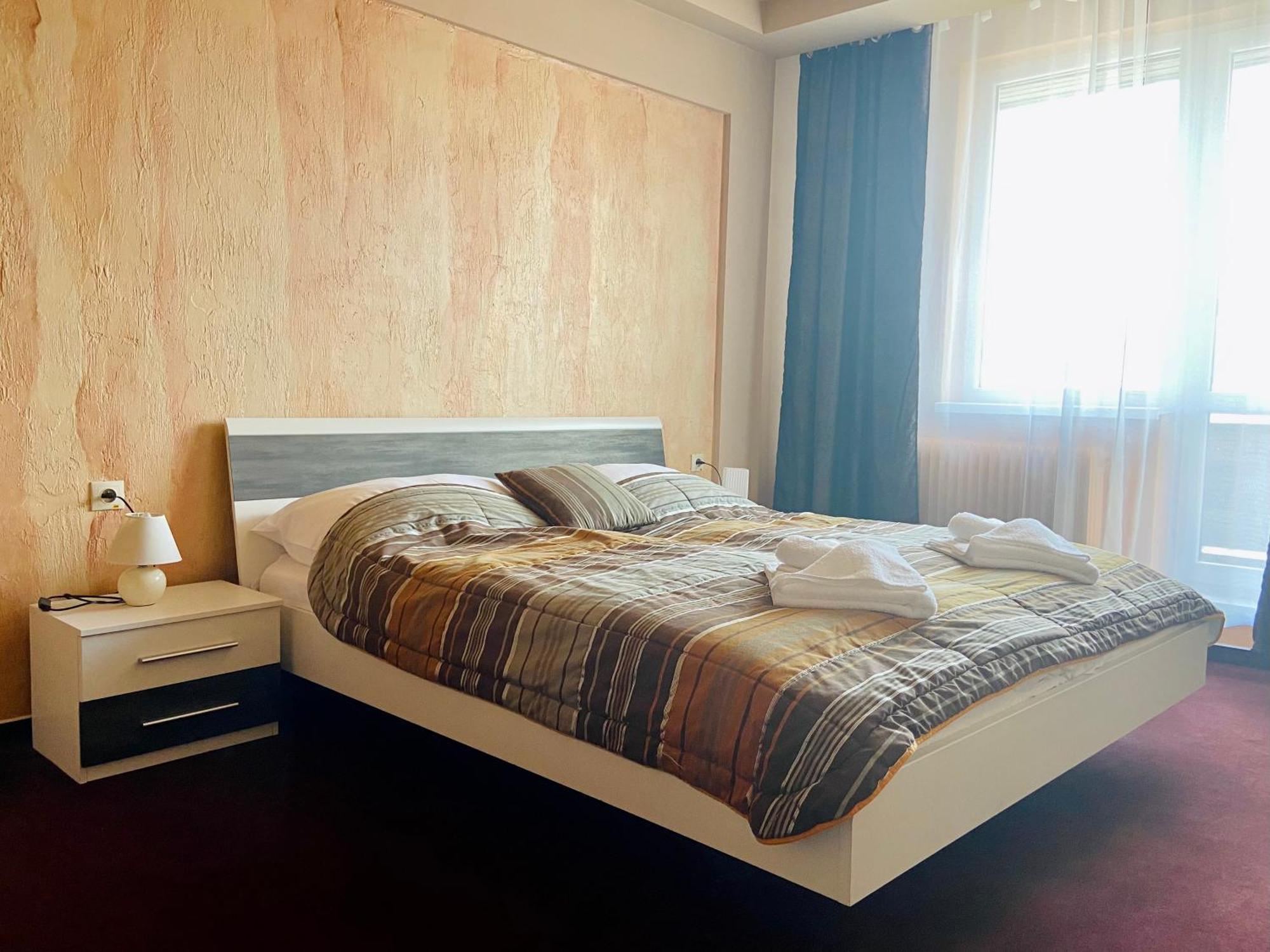 Hotel Dumbier Brezno Buitenkant foto