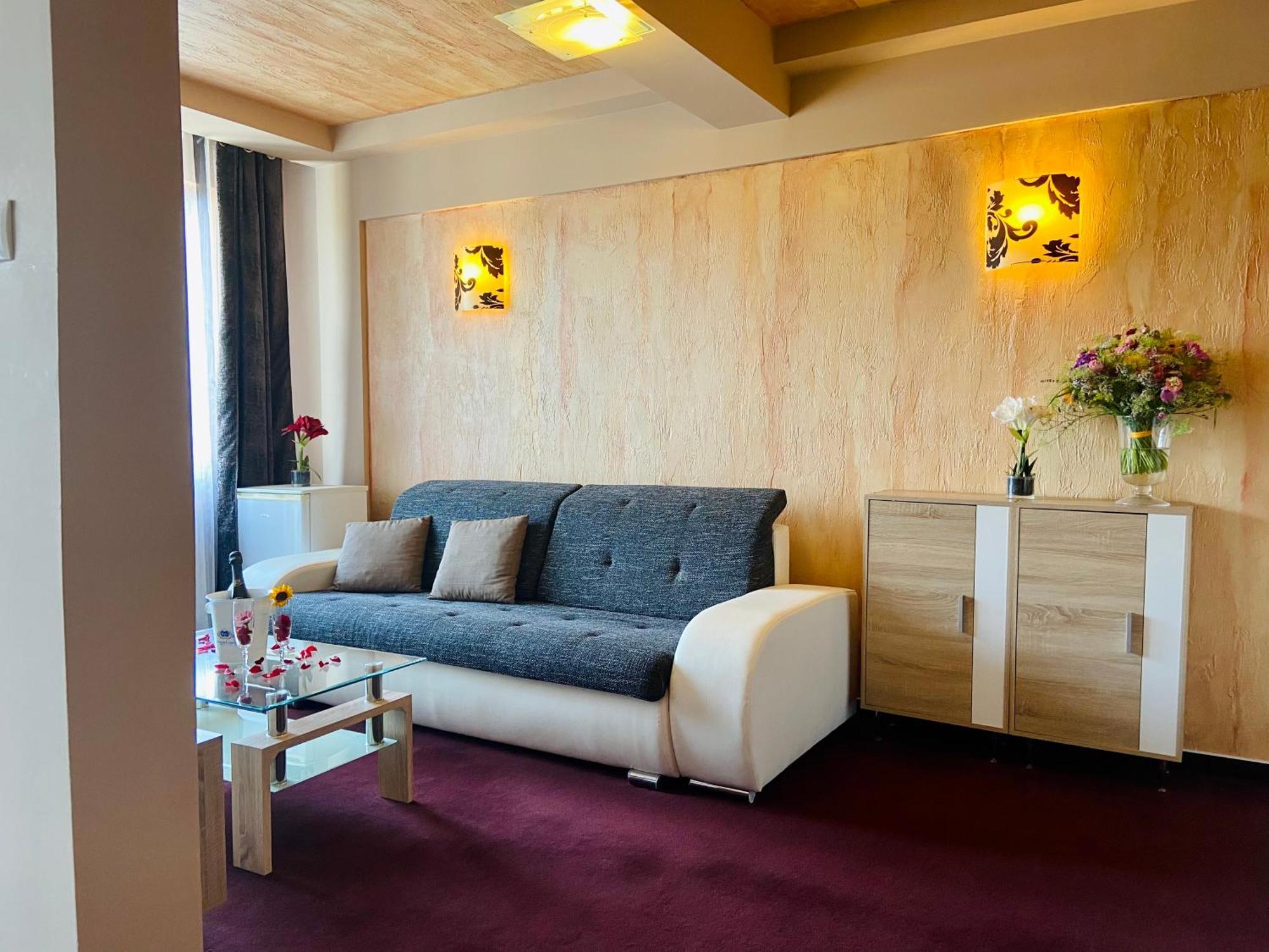 Hotel Dumbier Brezno Buitenkant foto