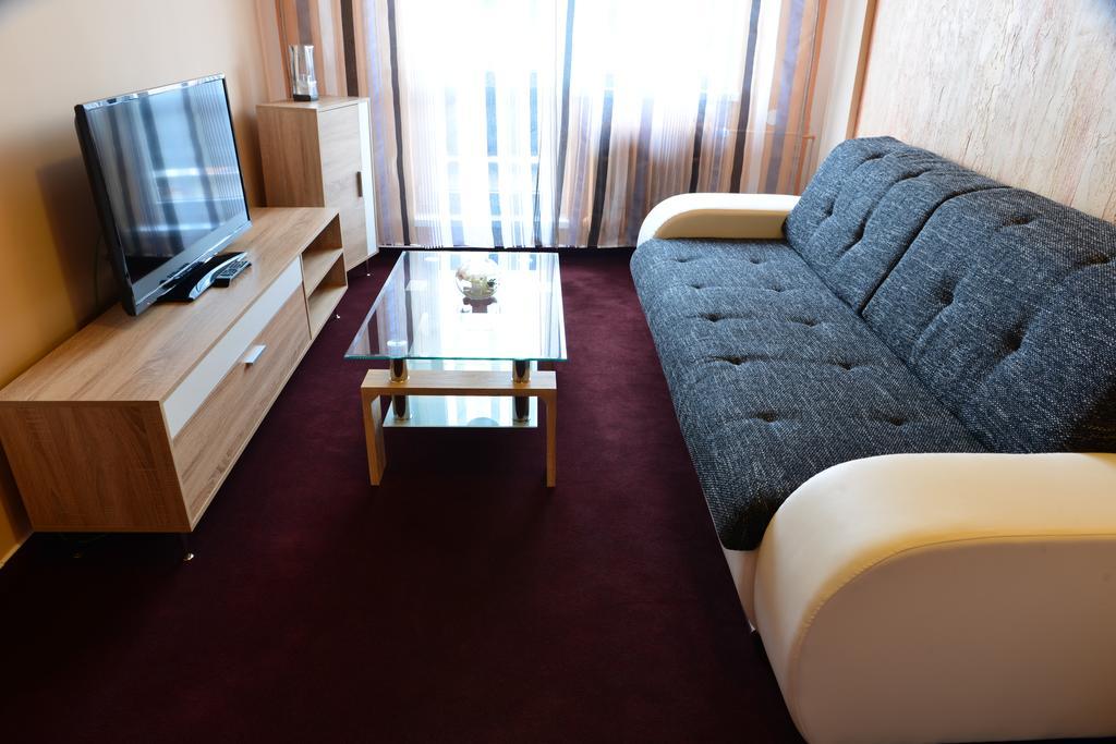 Hotel Dumbier Brezno Kamer foto